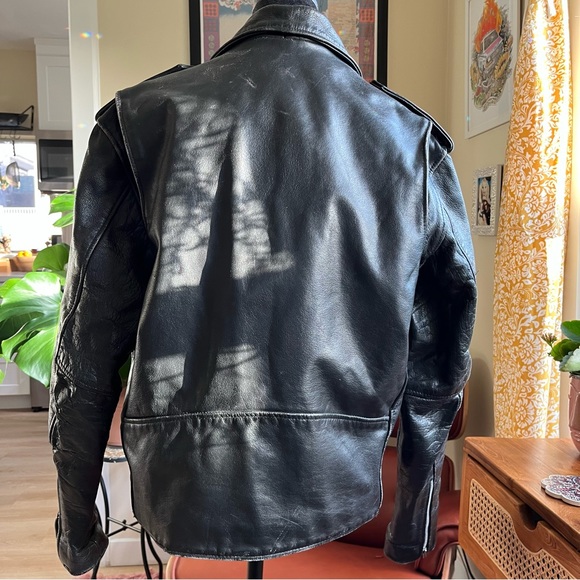 Bonus Genuine Leather Jacket - Picture 5 of 12